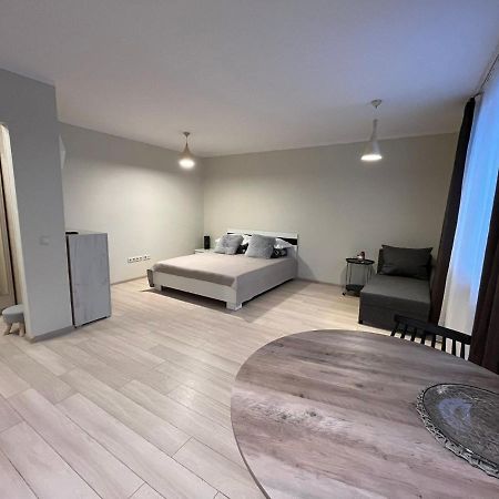 Beautiful Apartment Great Location Free Parking Riga Eksteriør billede